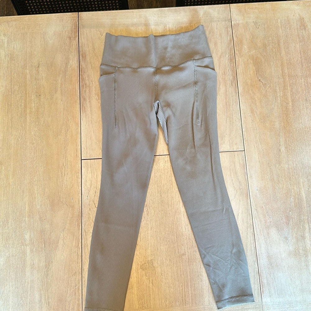 Athleta ribbed leggings, sized XS